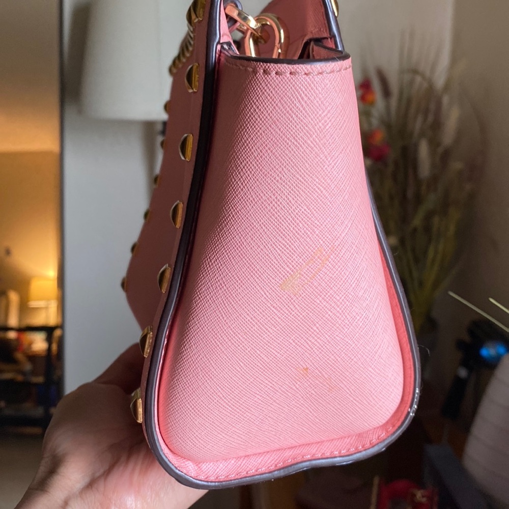 🚫SOLD🚫🌸💋Authentic Mk Medium Stud Messenger Bag - Picture 2 of 9
